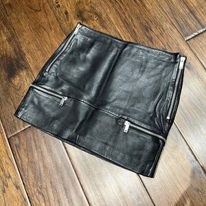 Zara Black Mini Skirt with Zipper Details